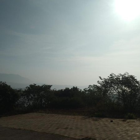 Mauli Hotel Lavasa Dış mekan fotoğraf